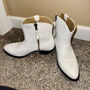 Ariat Darlin Western Boot White